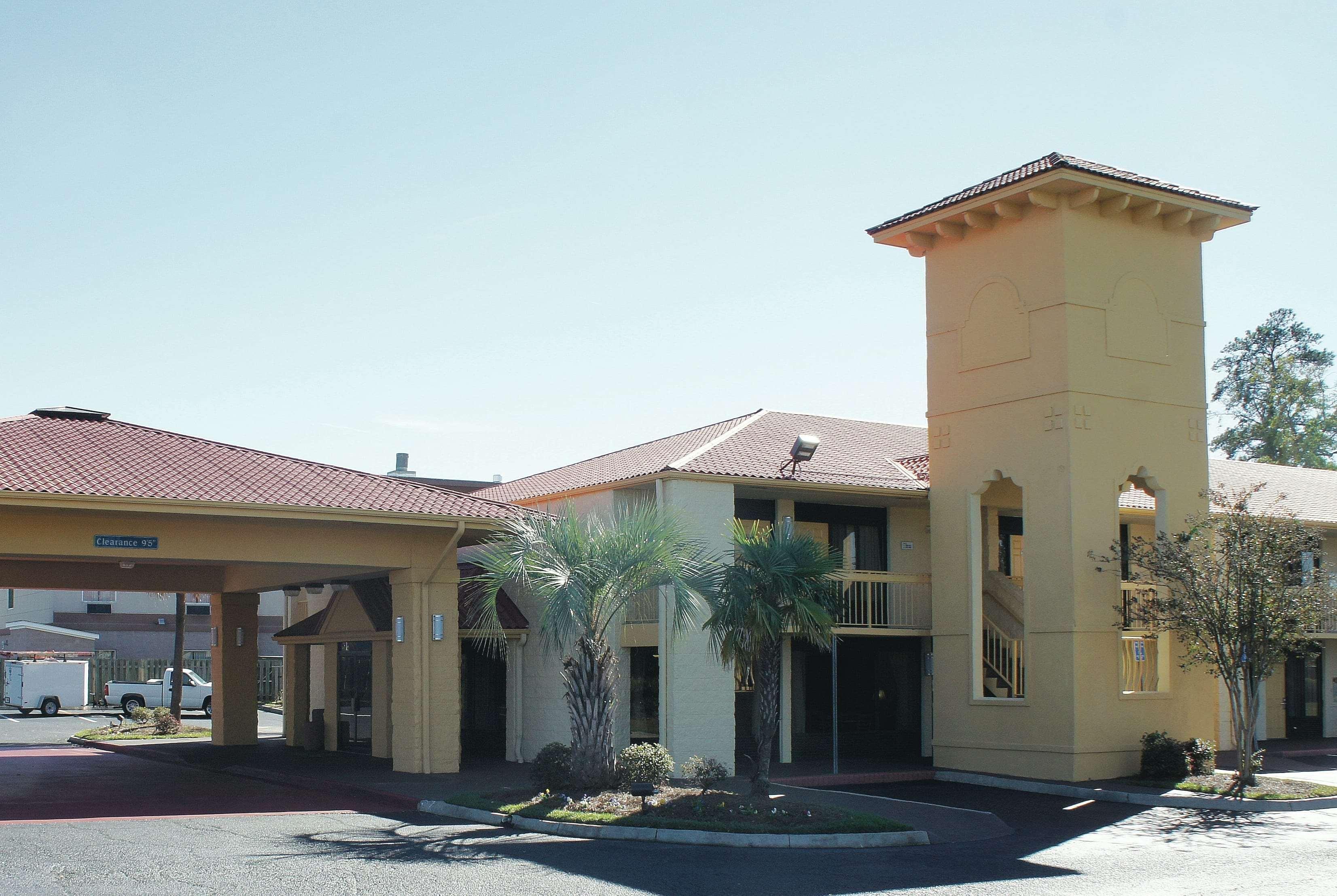 Super 8 By Wyndham Savannah Zewnętrze zdjęcie